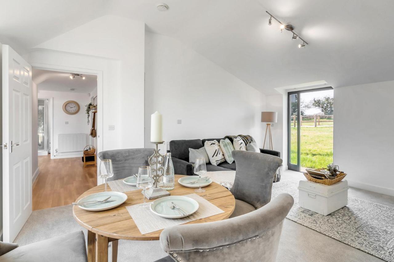 Rural 2-Bed Home Near Snetterton Larling Exterior foto